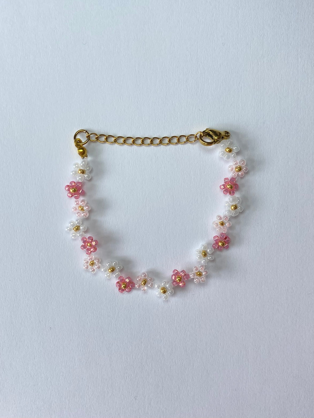 Bracelet en perles – Fleur roses & blanches